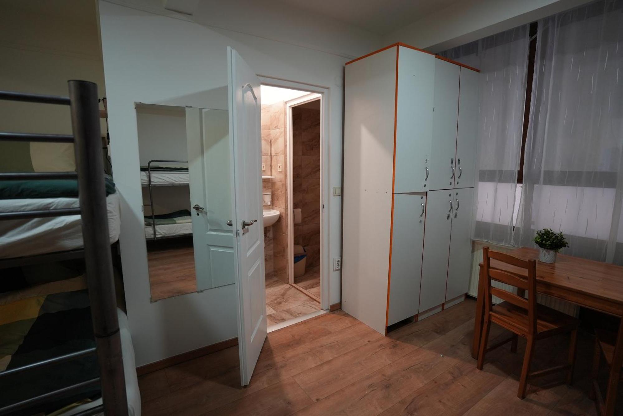 Center Hostel And Guest House Βουδαπέστη Εξωτερικό φωτογραφία