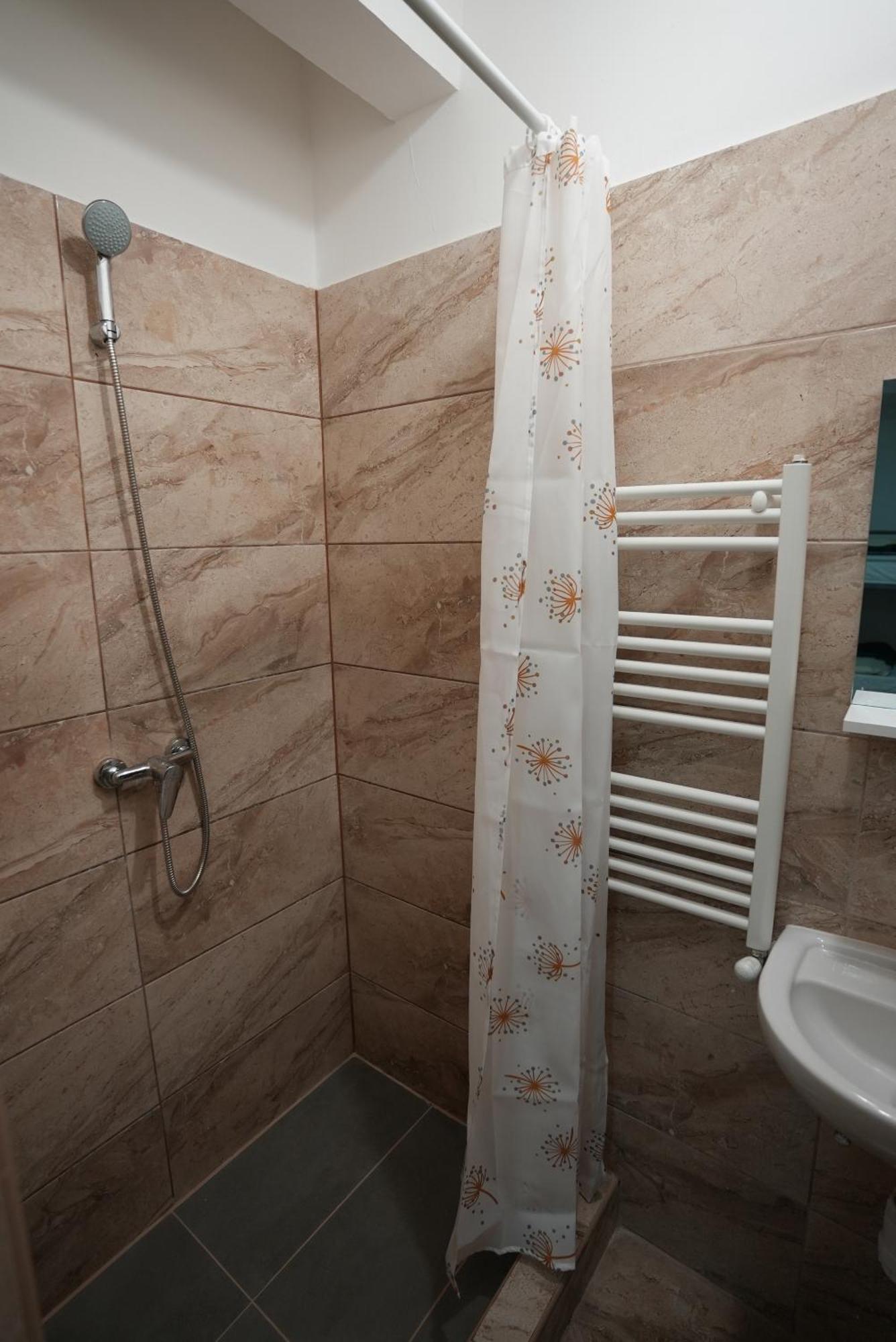 Center Hostel And Guest House Βουδαπέστη Εξωτερικό φωτογραφία