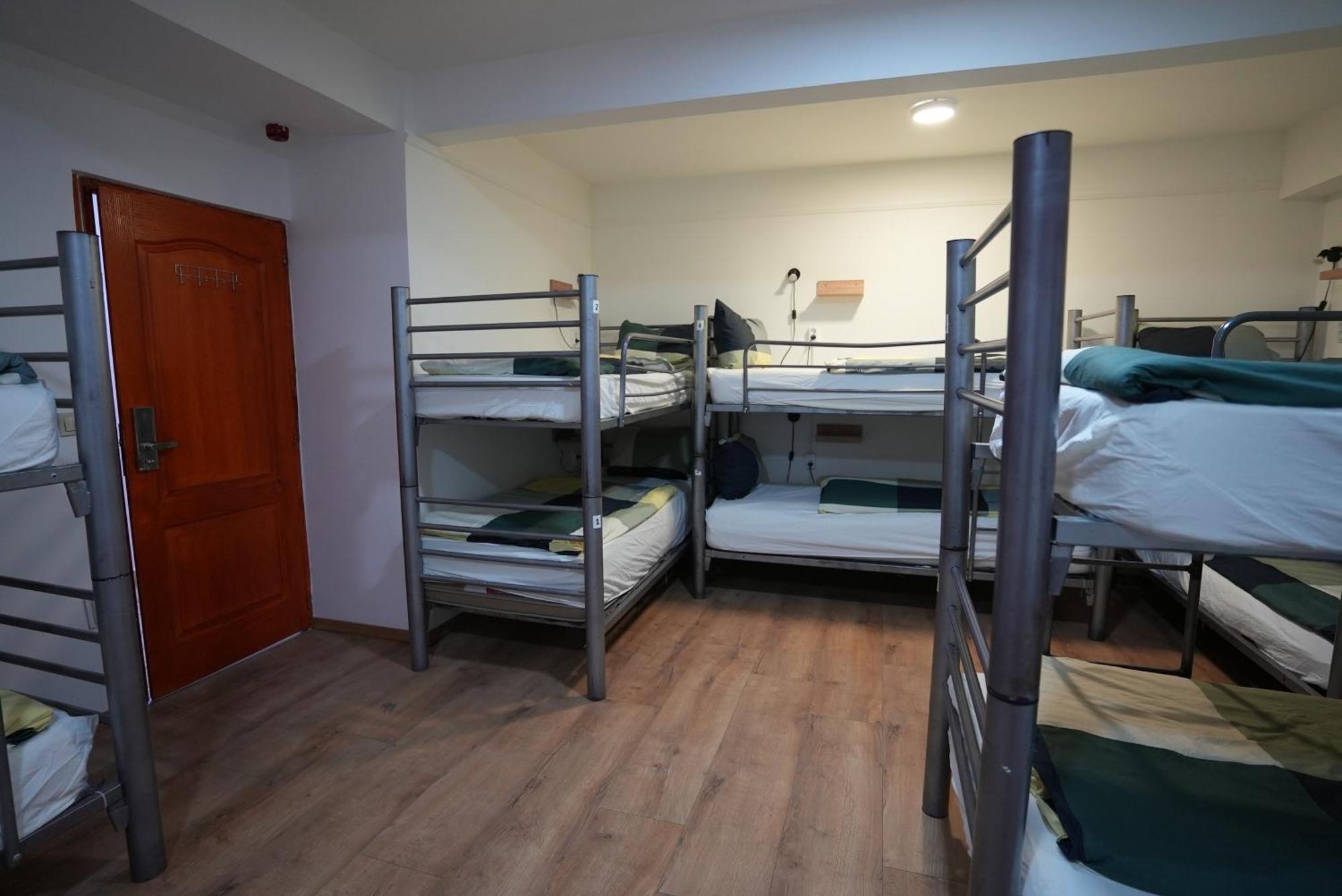 Center Hostel And Guest House Βουδαπέστη Εξωτερικό φωτογραφία
