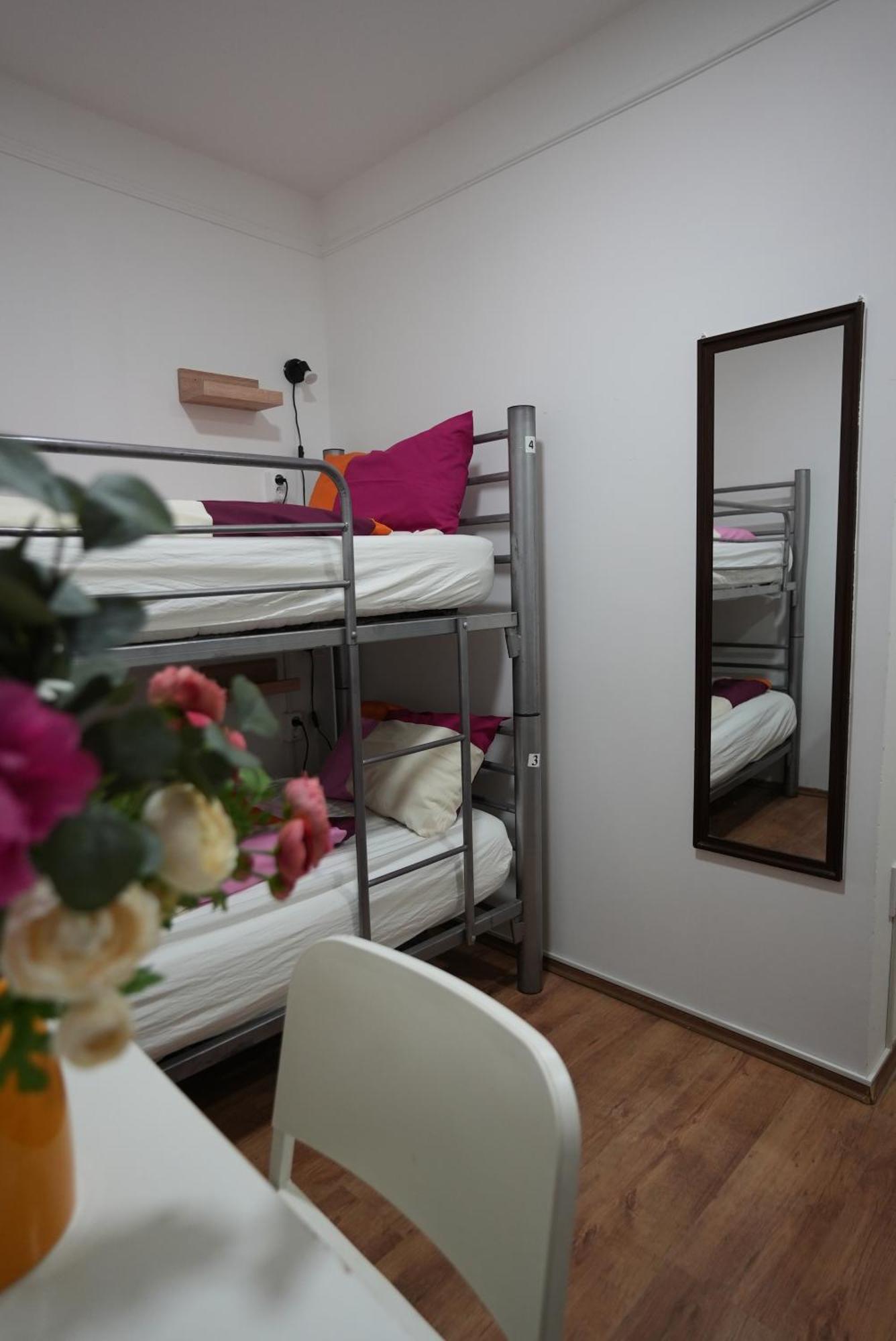 Center Hostel And Guest House Βουδαπέστη Εξωτερικό φωτογραφία
