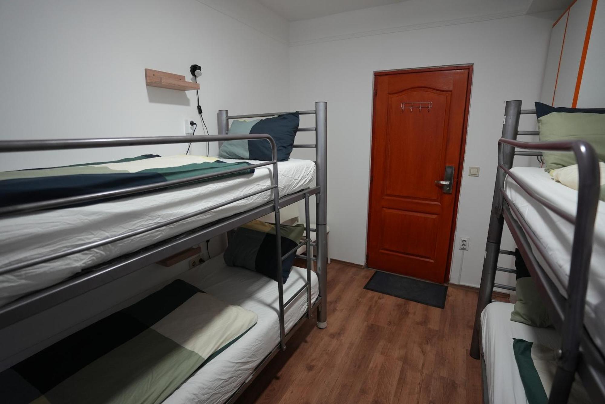 Center Hostel And Guest House Βουδαπέστη Εξωτερικό φωτογραφία