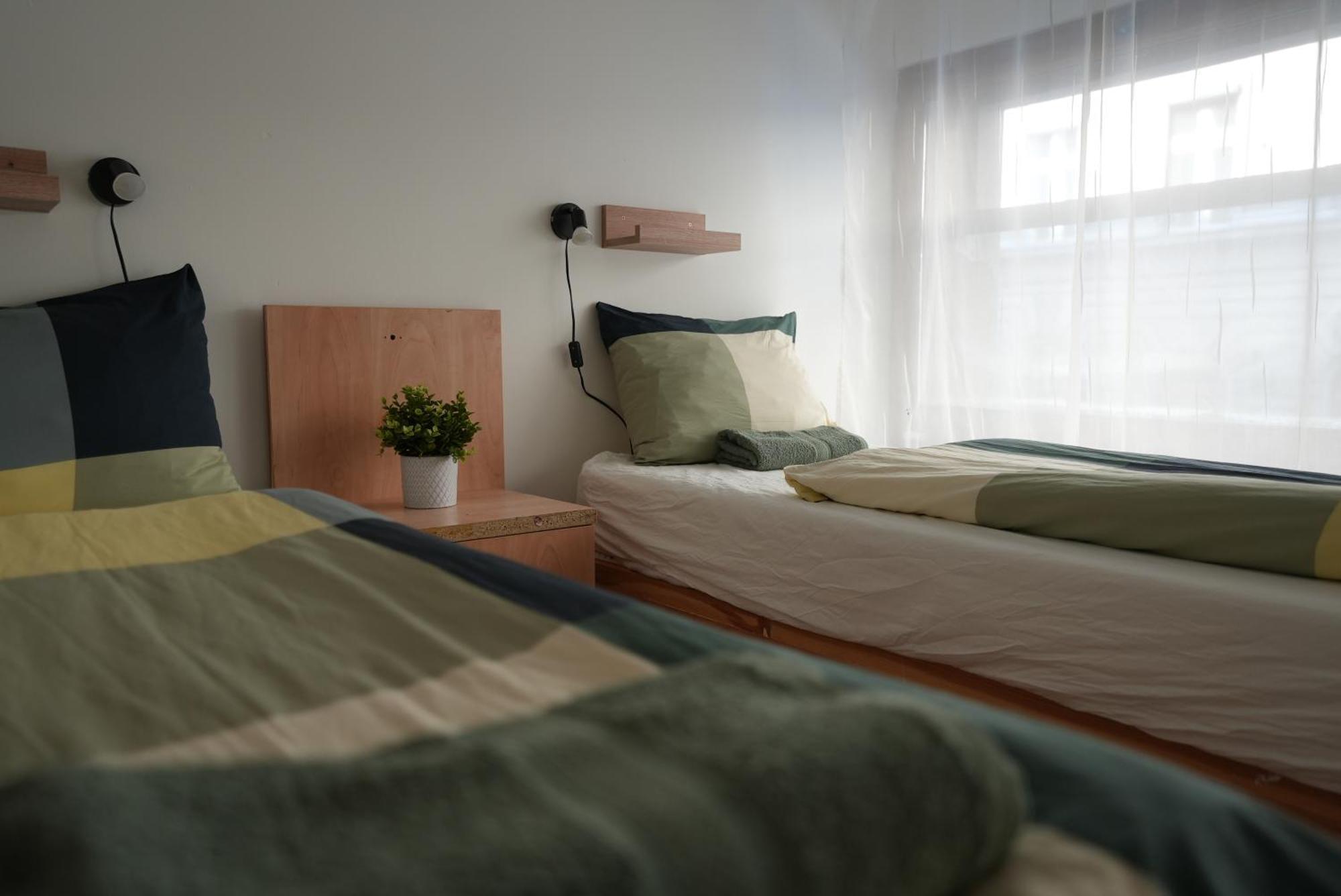 Center Hostel And Guest House Βουδαπέστη Εξωτερικό φωτογραφία